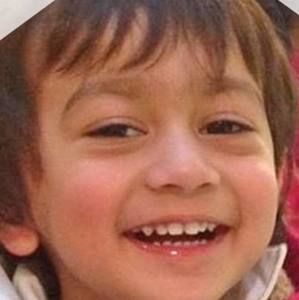 Meet your Posher, Zia